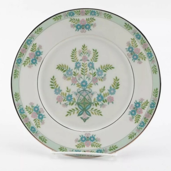 Bone China salad plate set, pattern: Willow Tree - Picture 1 of 5